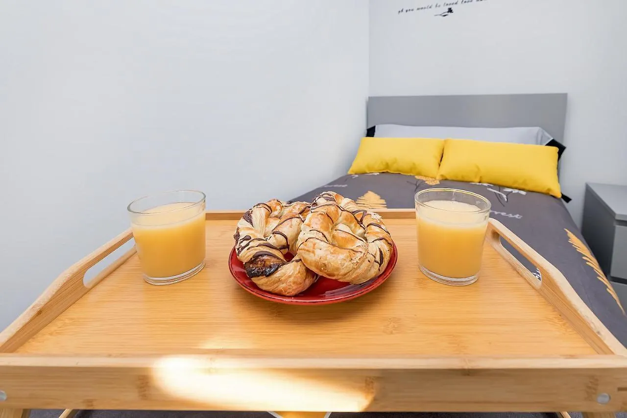 Bhost - Regina Apartment Cordoba Spain